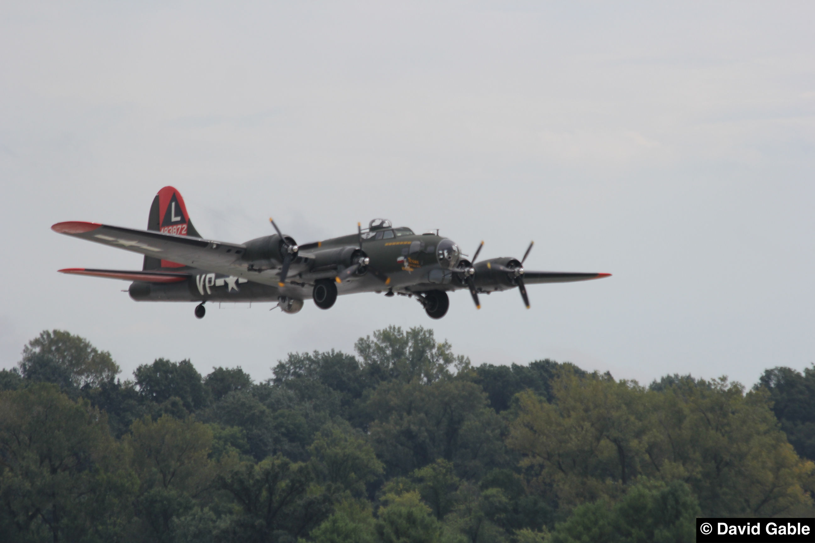 B-17G-Texas-Raiders