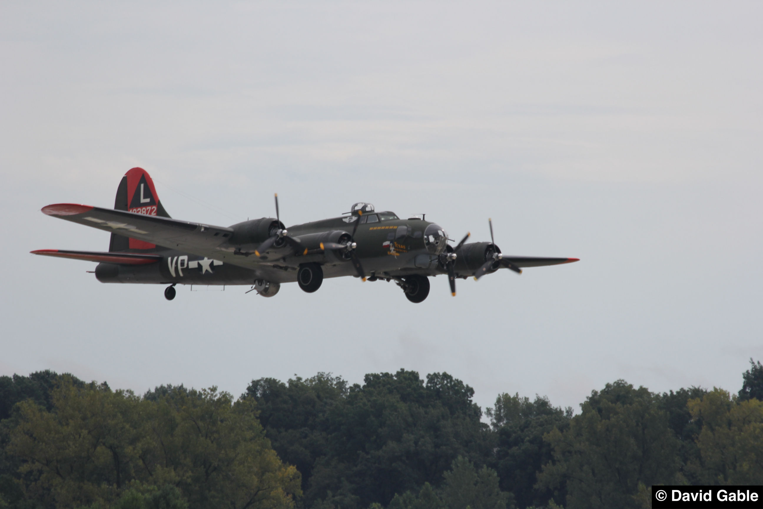 B-17G-Texas-Raiders