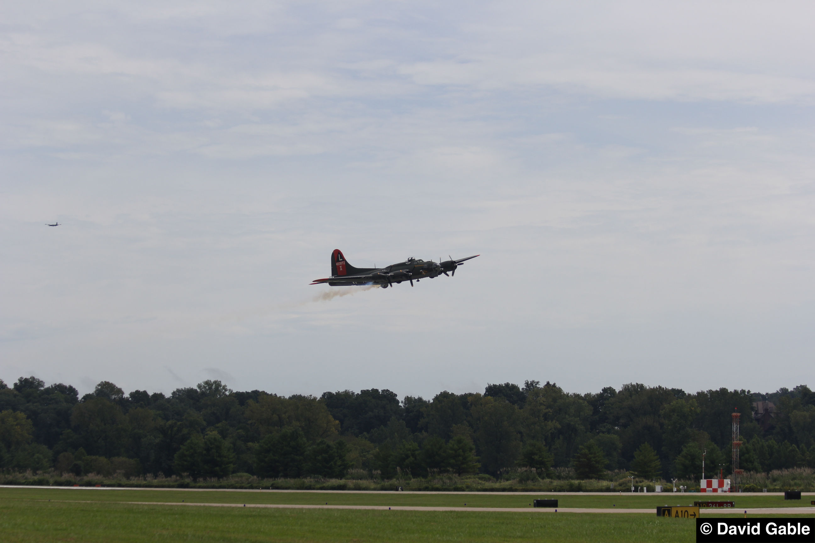 B-17G-Texas-Raiders