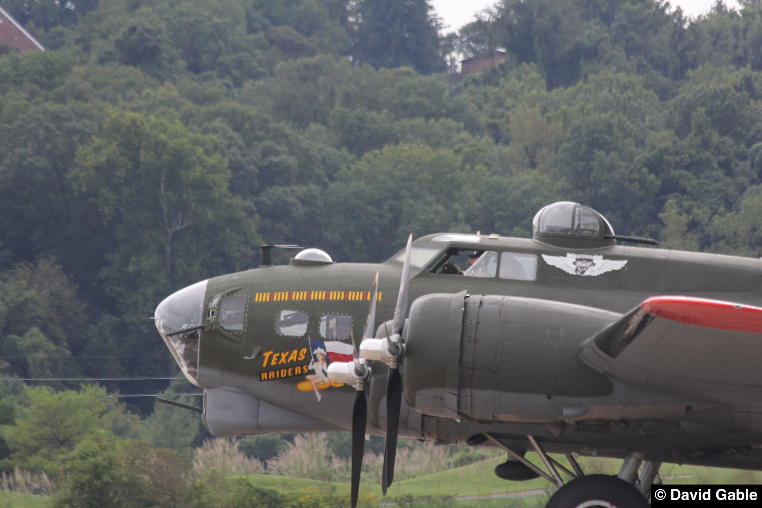 B-17G-Texas-Raiders